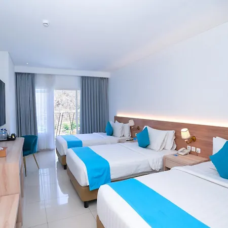 Zasgo Hotel Labuan Bajo Exterior photo