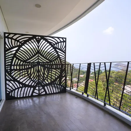Zasgo Hotel Labuan Bajo Exterior photo