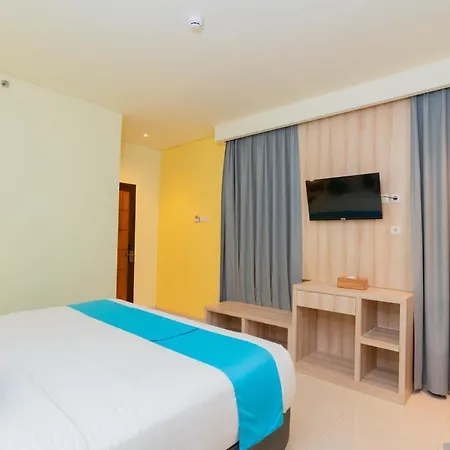 Zasgo Hotel Labuan Bajo Exterior photo