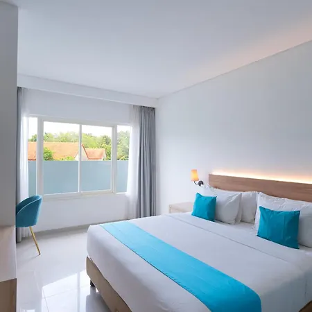 Zasgo Hotel Labuan Bajo Exterior photo